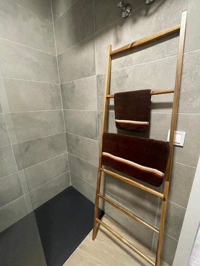 Apartment Iris 5 Minutos De La Playa, Centro De Ciudad كاليبي المظهر الخارجي الصورة