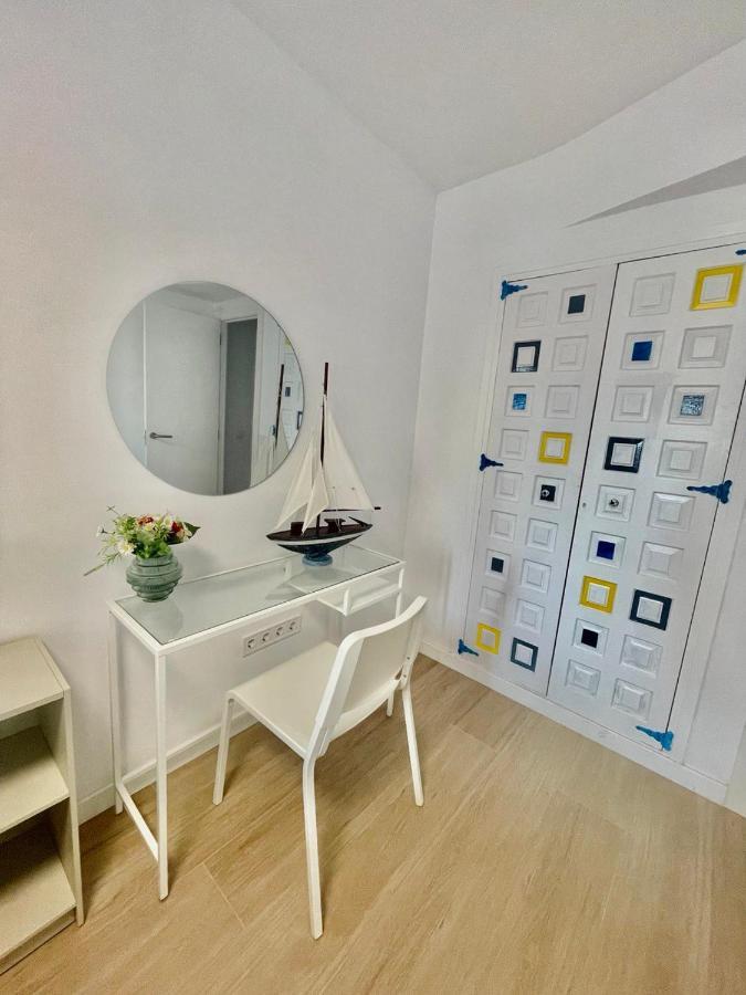 Apartment Iris 5 Minutos De La Playa, Centro De Ciudad كاليبي المظهر الخارجي الصورة