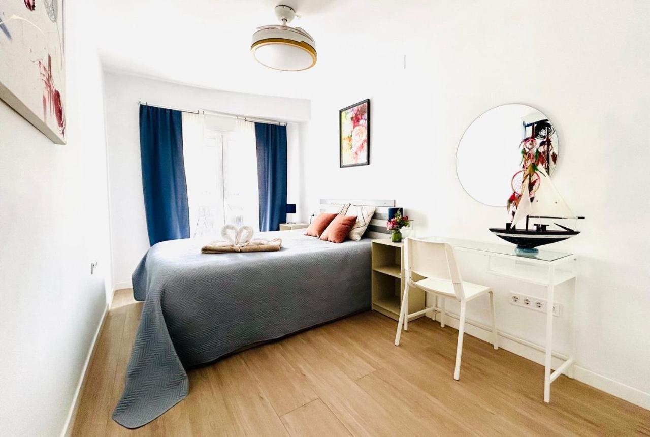 Apartment Iris 5 Minutos De La Playa, Centro De Ciudad كاليبي المظهر الخارجي الصورة